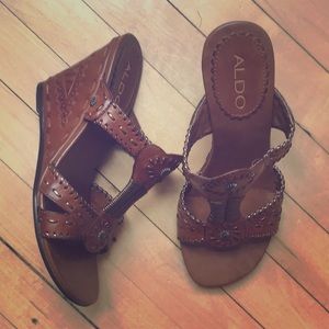 Aldo brown leather wedges